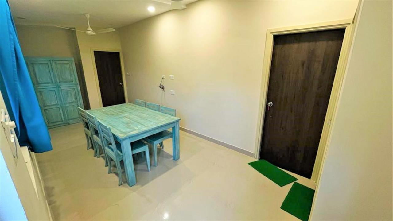 Shikhar Bunglow - A Stunning Valley View Bungalow In Mount Abu Bed and Breakfast Exterior foto